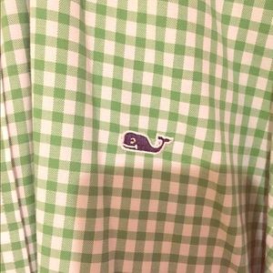 Vineyard Vines button down - large